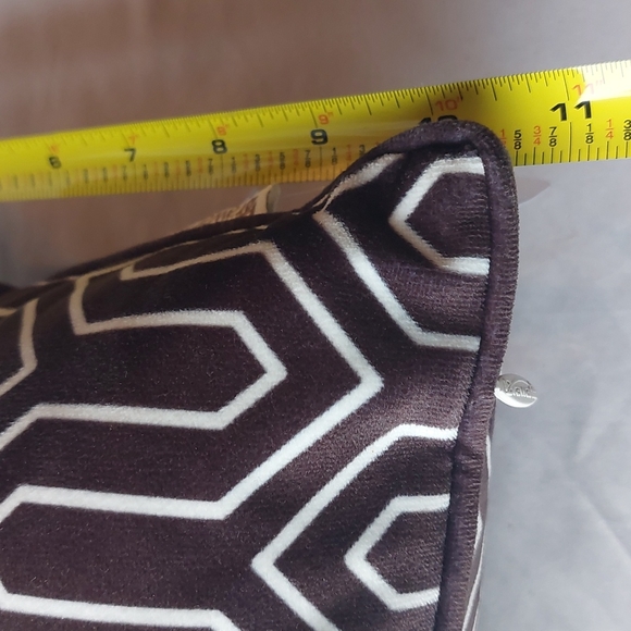 BRAWARM pillow black white geometric print, lumbar, 19×10" - Picture 6 of 8